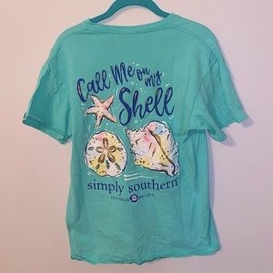 Simply Southern “Call me on my shell” T-shirt 🏝